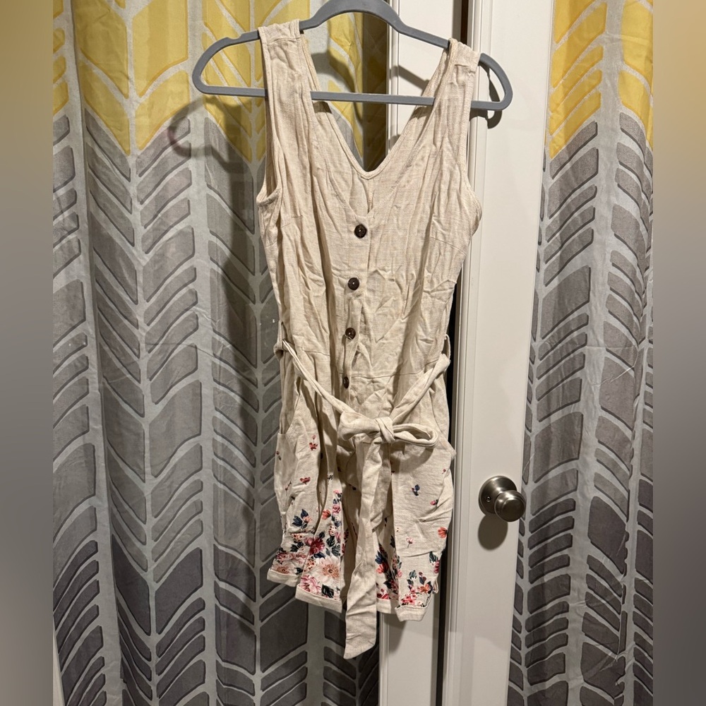 Floral linen romper